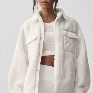 Alo Women's Sherpa Edge Shacket - Ivory
